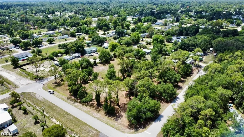 8270 Ebson Drive North Fort Myers FL 33917
