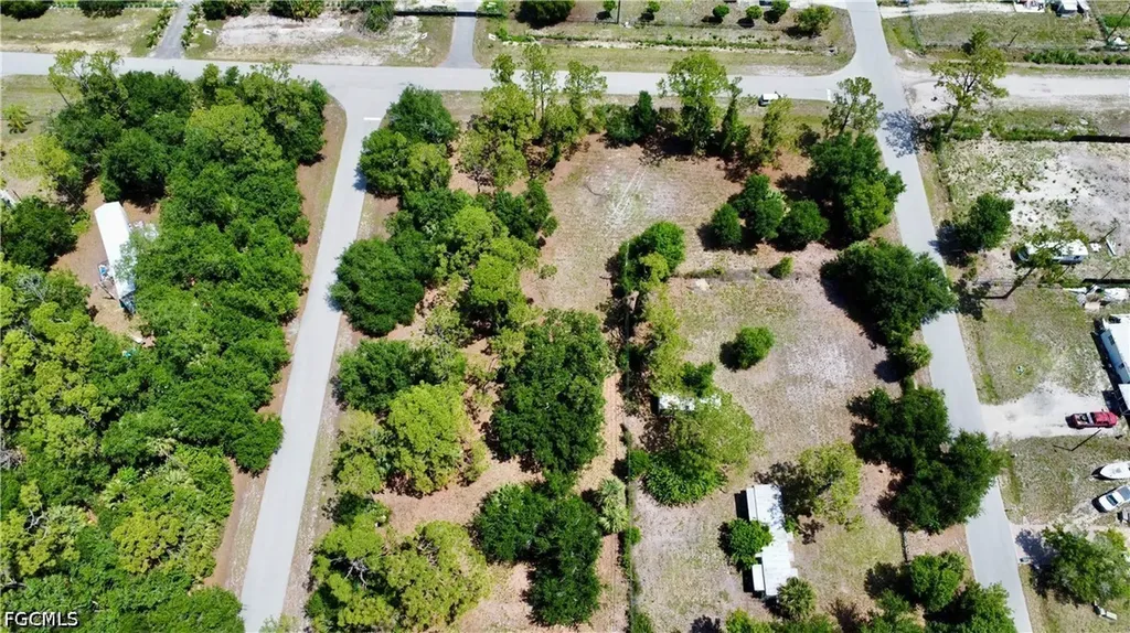 8270 Ebson Drive North Fort Myers FL 33917