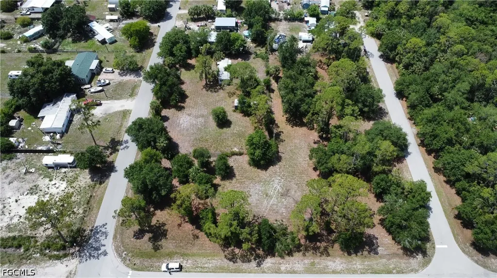 8270 Ebson Drive North Fort Myers FL 33917