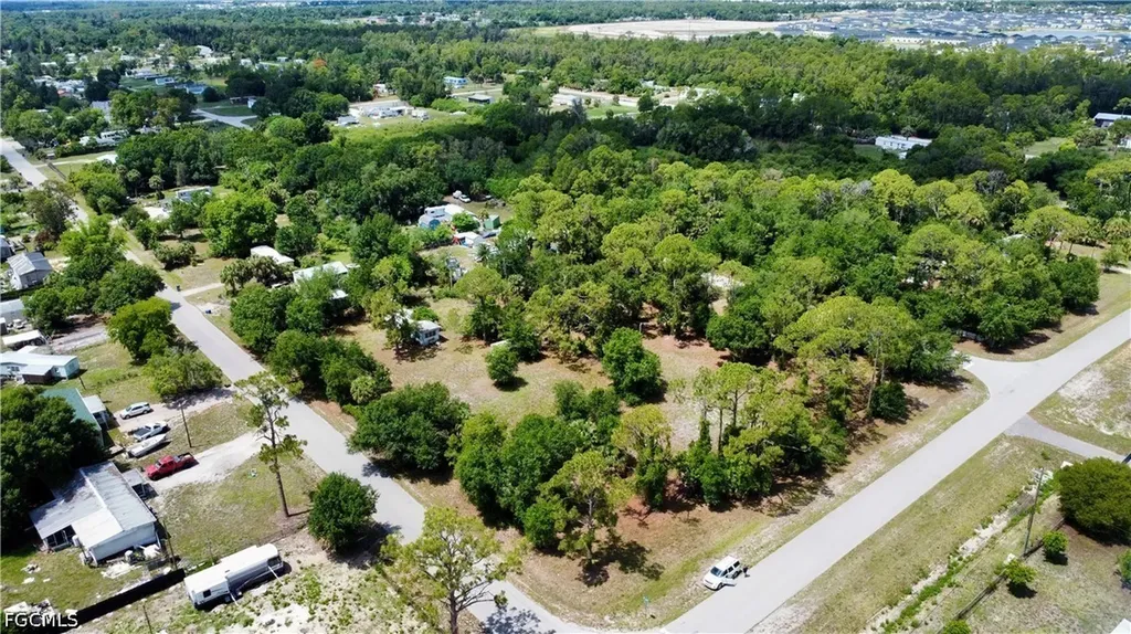 8270 Ebson Drive North Fort Myers FL 33917