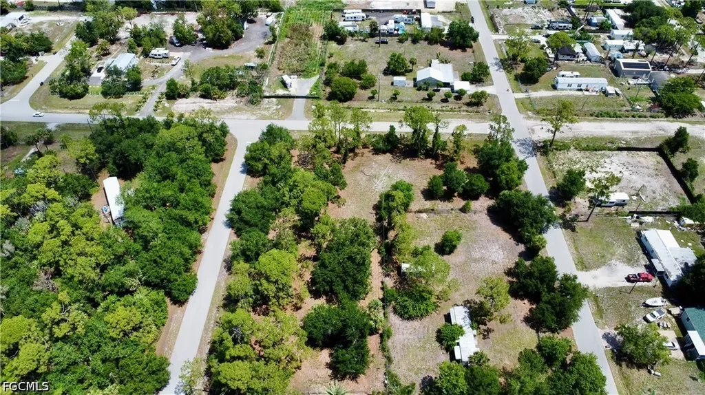 8270 Ebson Drive North Fort Myers FL 33917