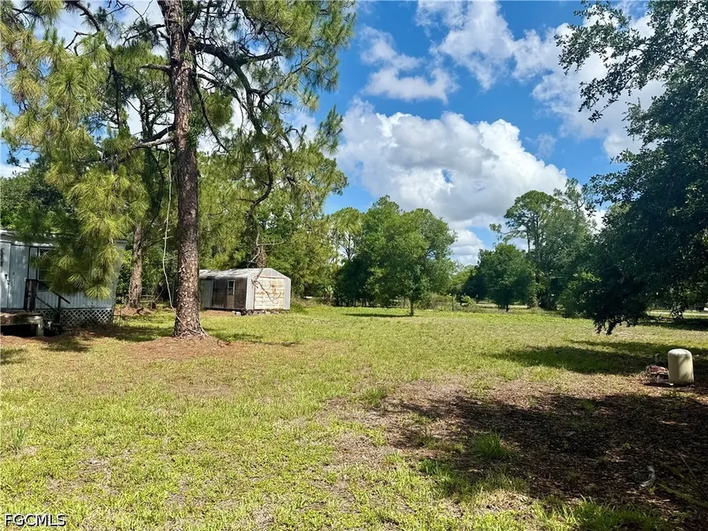 8270 Ebson Drive North Fort Myers FL 33917