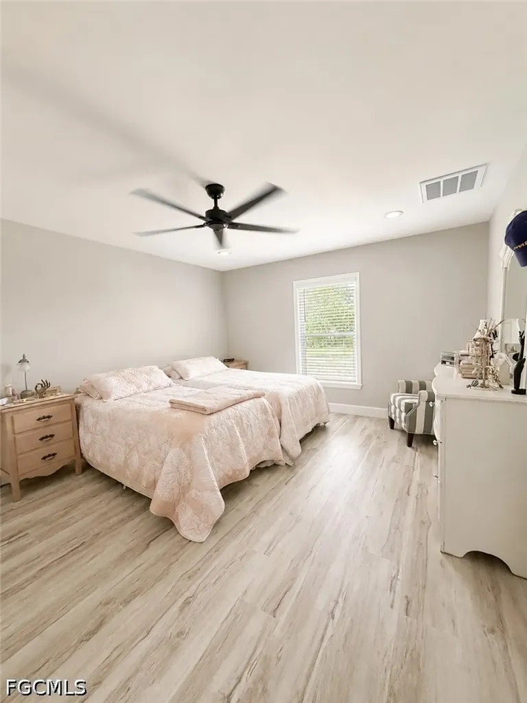 511 NW 6th Street Cape Coral FL 33993