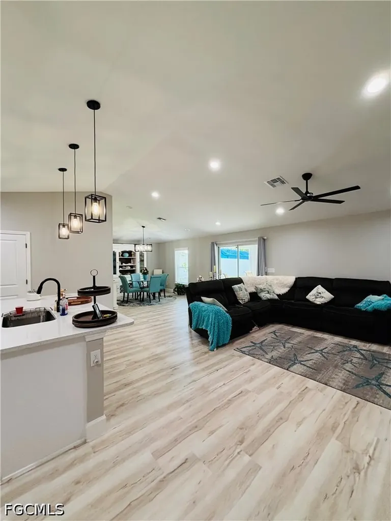 511 NW 6th Street Cape Coral FL 33993