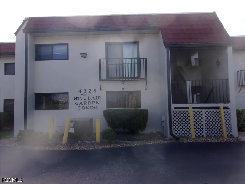 4728 Orange Grove Boulevard North Fort Myers FL 33903