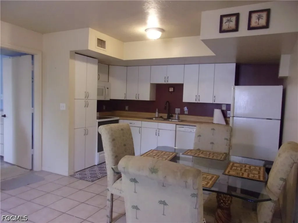 4728 Orange Grove Boulevard North Fort Myers FL 33903