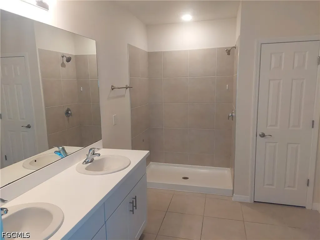 326 SW 24th Place Cape Coral FL 33991
