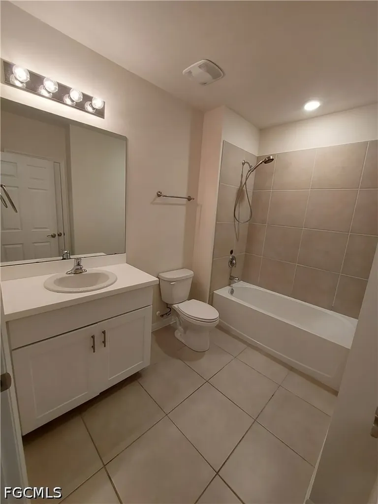 326 SW 24th Place Cape Coral FL 33991