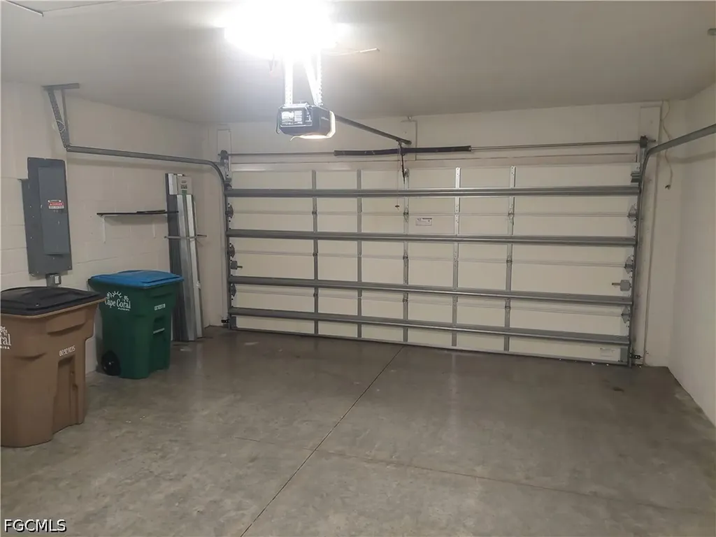 326 SW 24th Place Cape Coral FL 33991