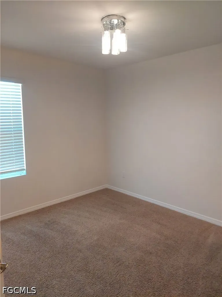 326 SW 24th Place Cape Coral FL 33991