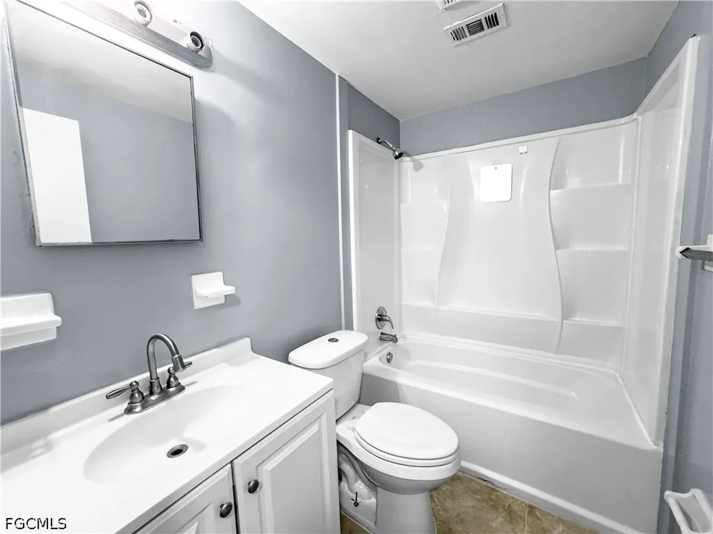6617 Warwick Circle Fort Myers FL 33919