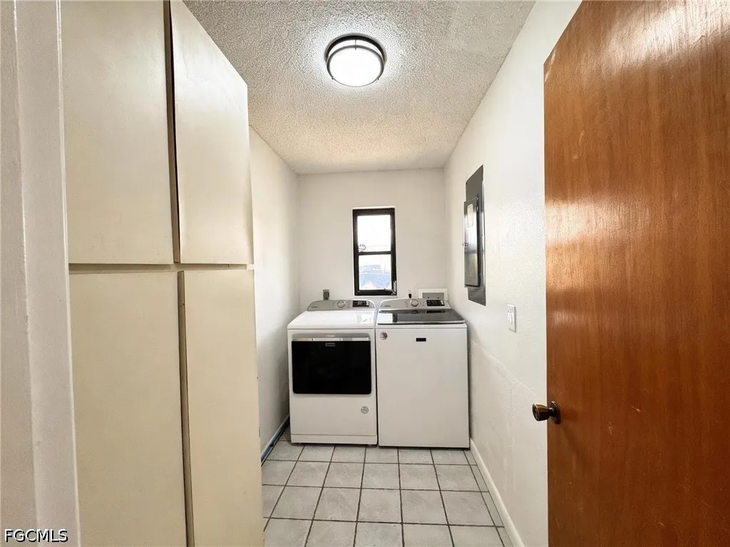 429 SW 44th Street Cape Coral FL 33914