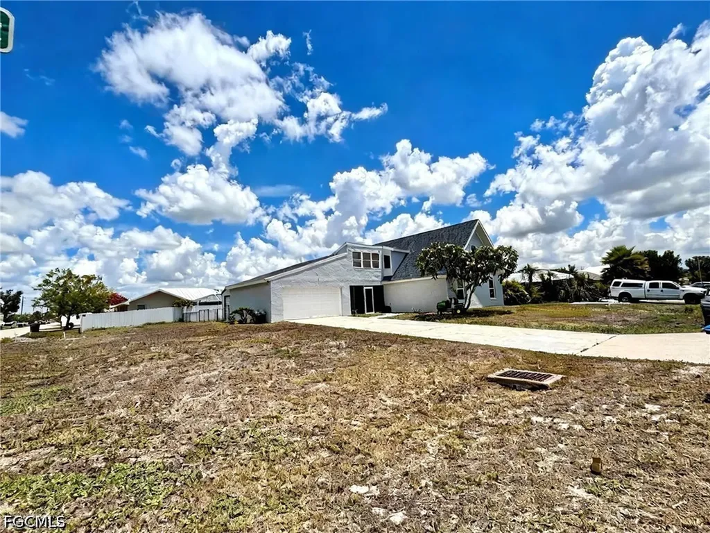 429 SW 44th Street Cape Coral FL 33914