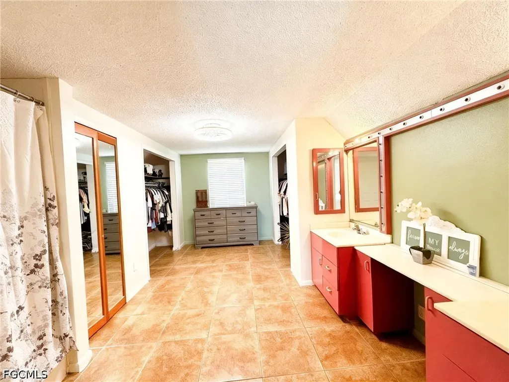 429 SW 44th Street Cape Coral FL 33914