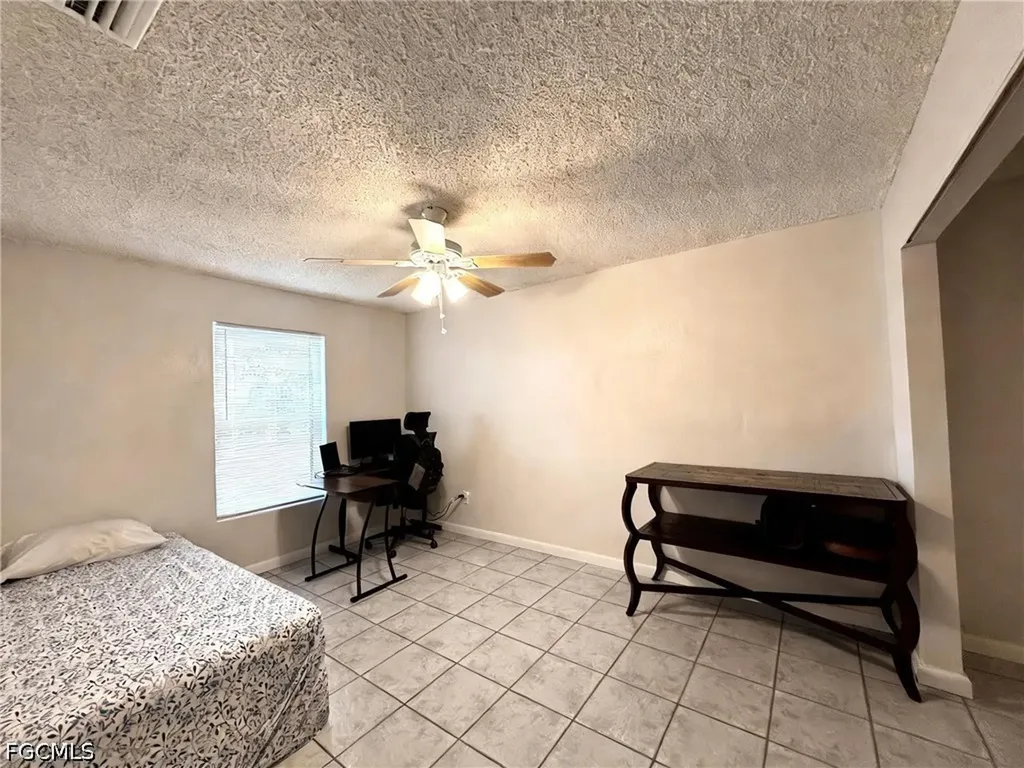 429 SW 44th Street Cape Coral FL 33914