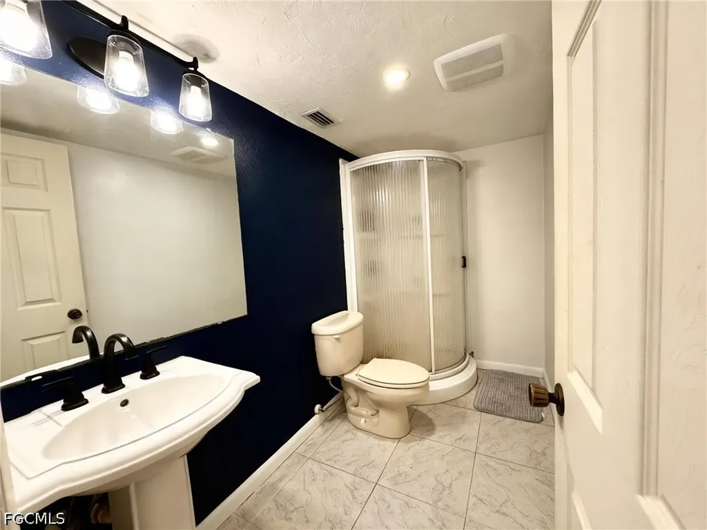 429 SW 44th Street Cape Coral FL 33914