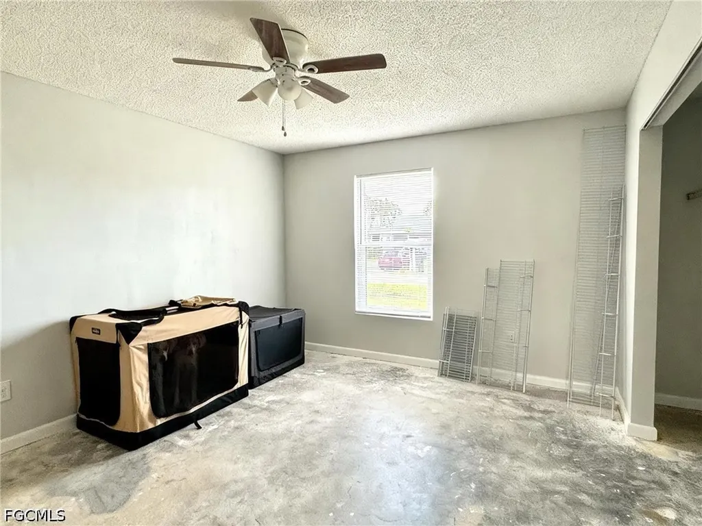 429 SW 44th Street Cape Coral FL 33914