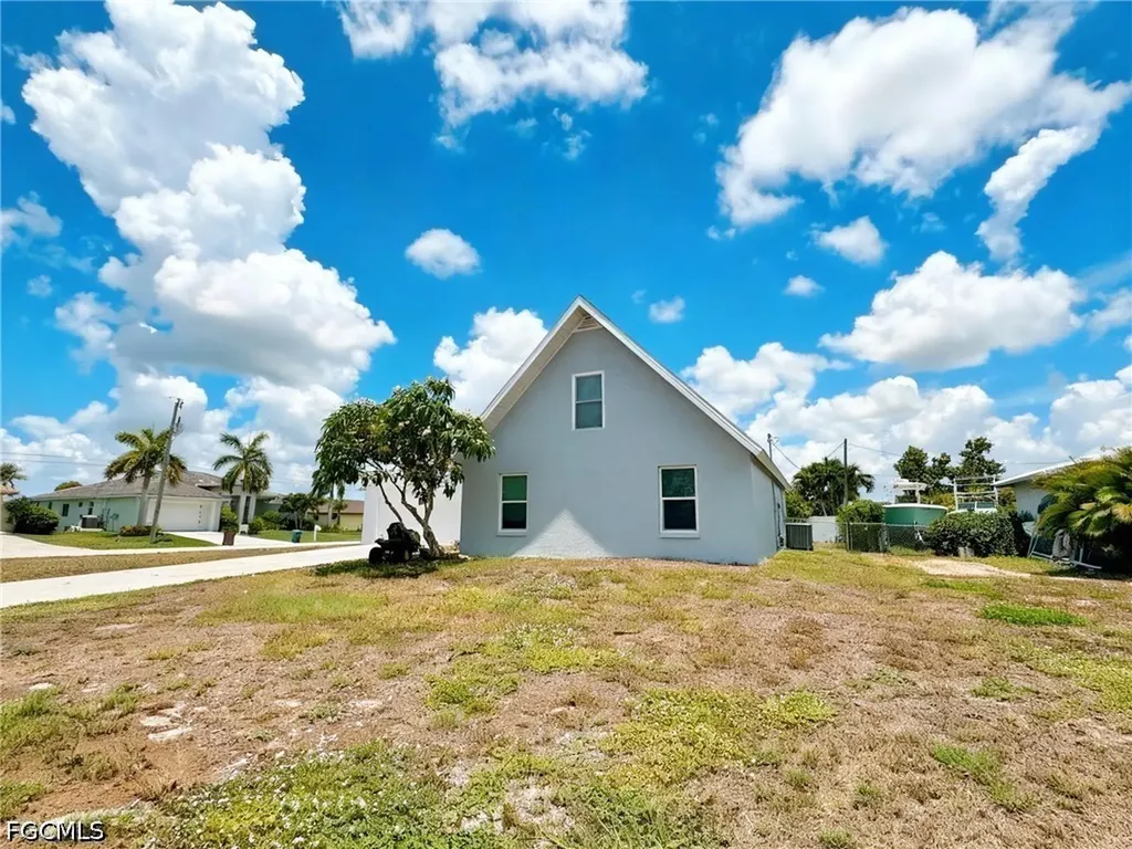 429 SW 44th Street Cape Coral FL 33914
