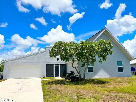 429 SW 44th Street Cape Coral FL 33914
