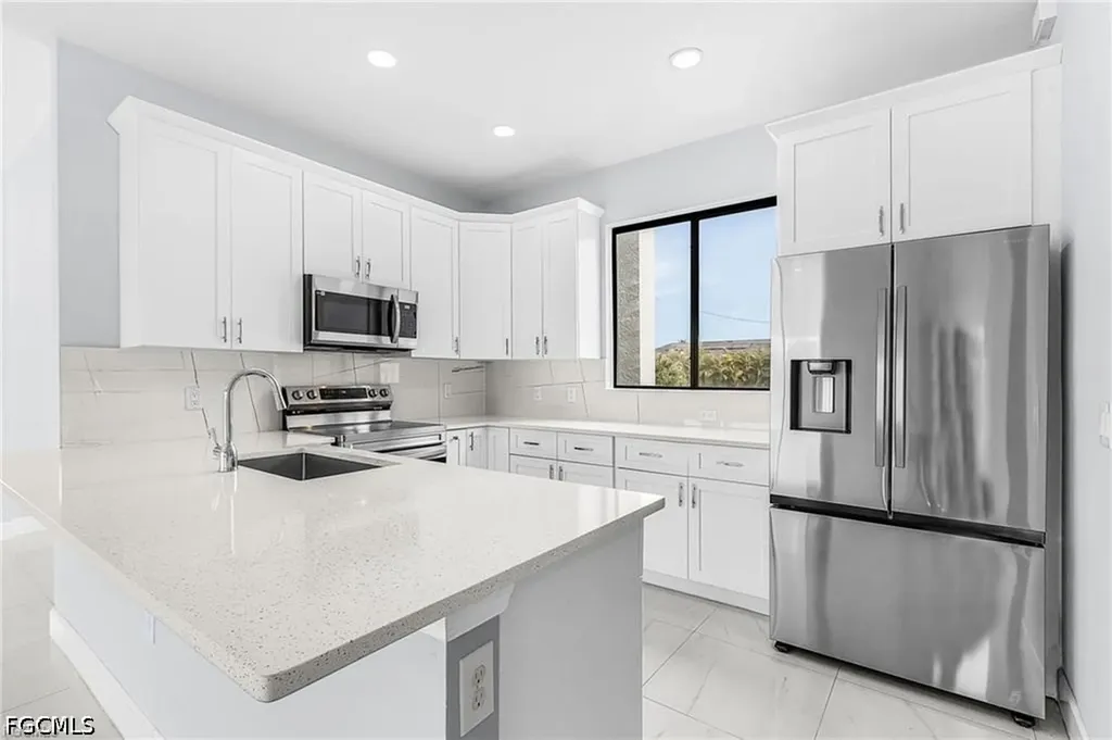 2602 Diplomat Parkway W Cape Coral FL 33993