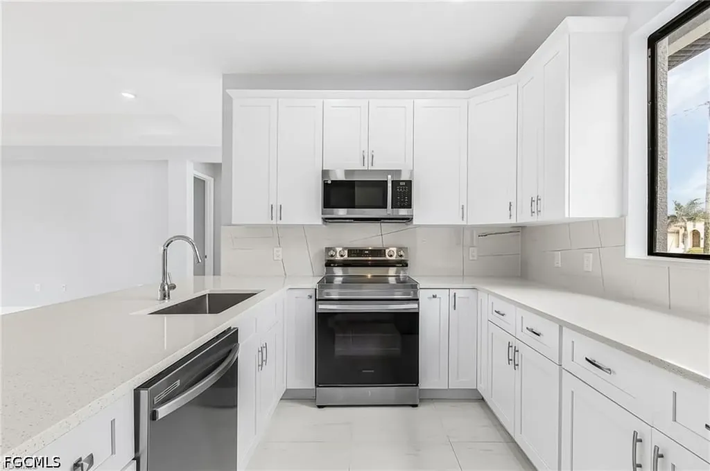 2602 Diplomat Parkway W Cape Coral FL 33993