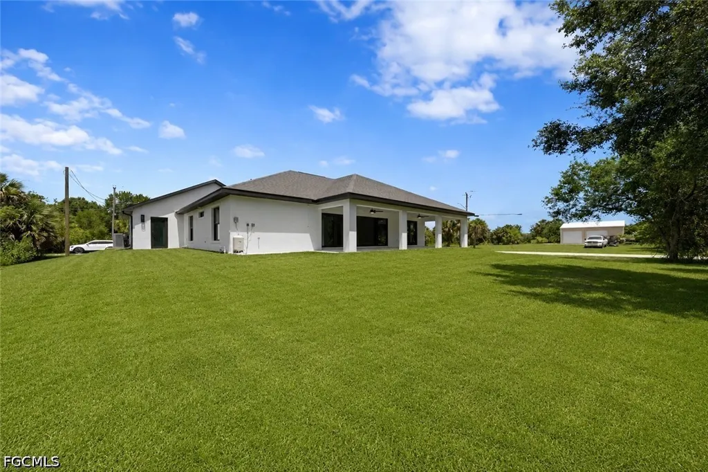 6156 Hughes Avenue Fort Myers FL 33905