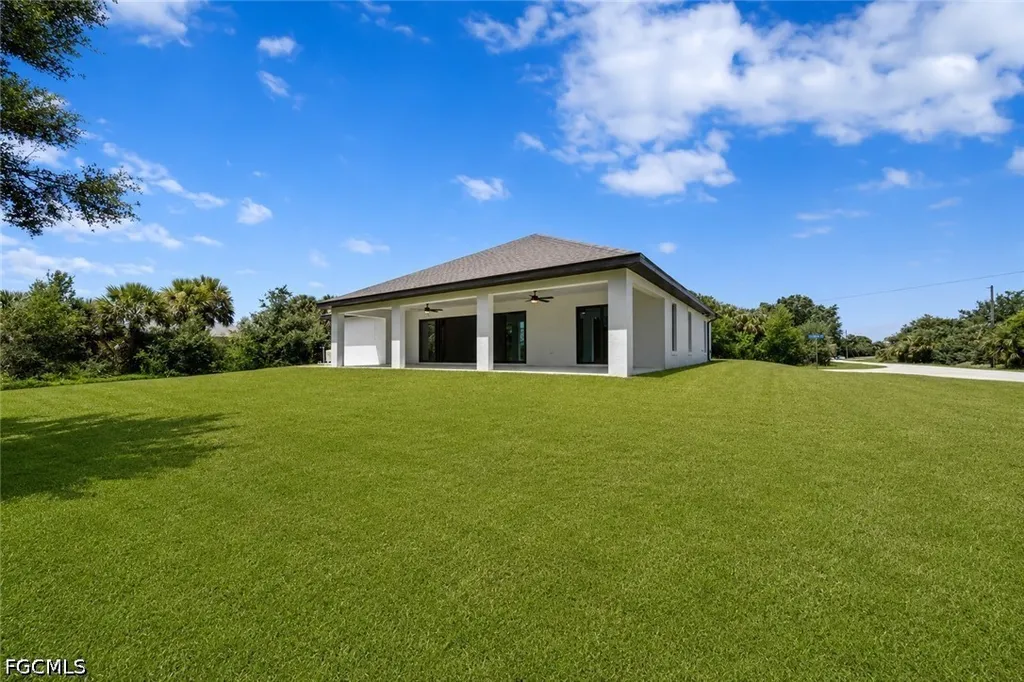 6156 Hughes Avenue Fort Myers FL 33905