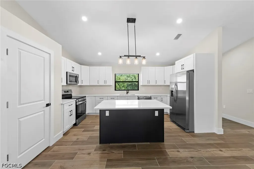 6156 Hughes Avenue Fort Myers FL 33905