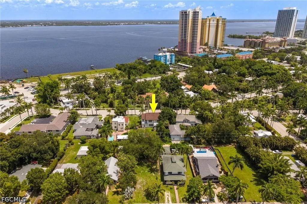 2644 Providence Street Fort Myers FL 33916