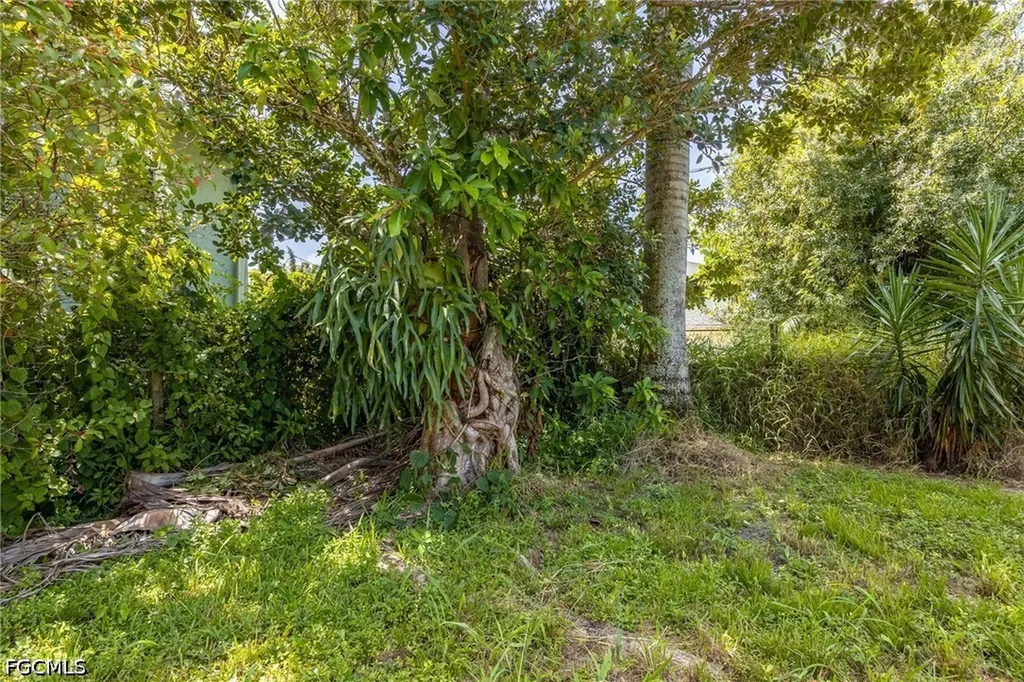 2644 Providence Street Fort Myers FL 33916