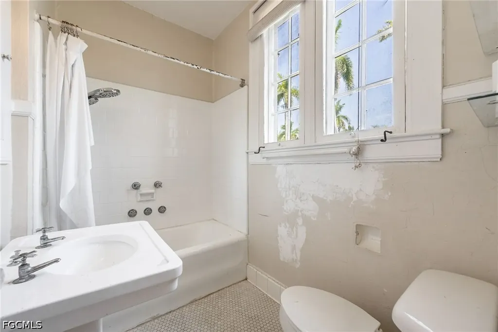 2644 Providence Street Fort Myers FL 33916