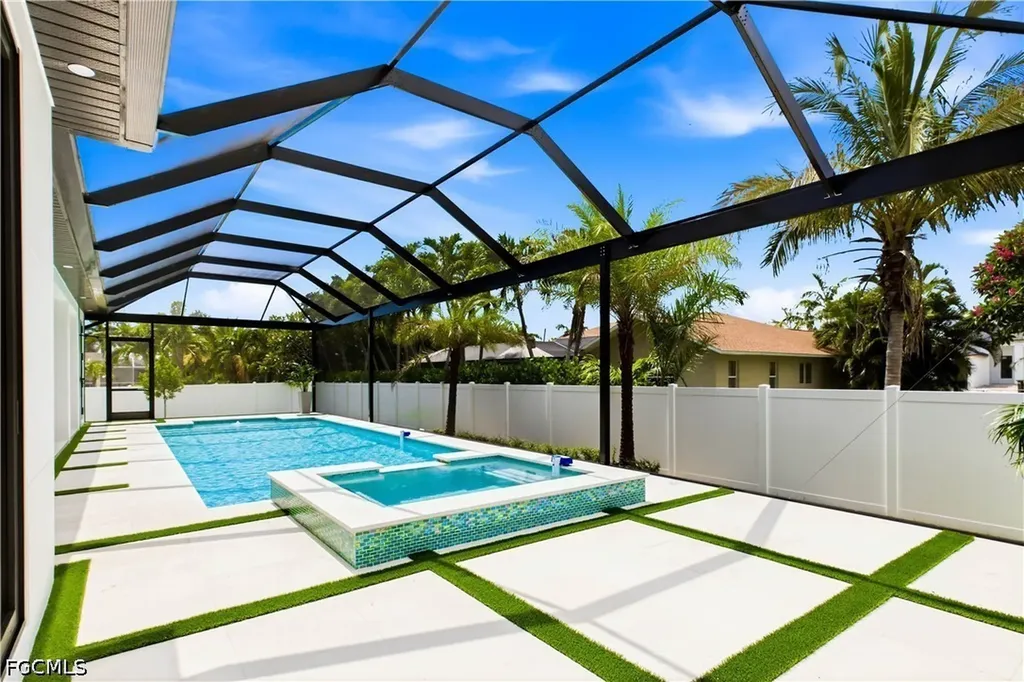 2315 SW 50th Lane Cape Coral FL 33914