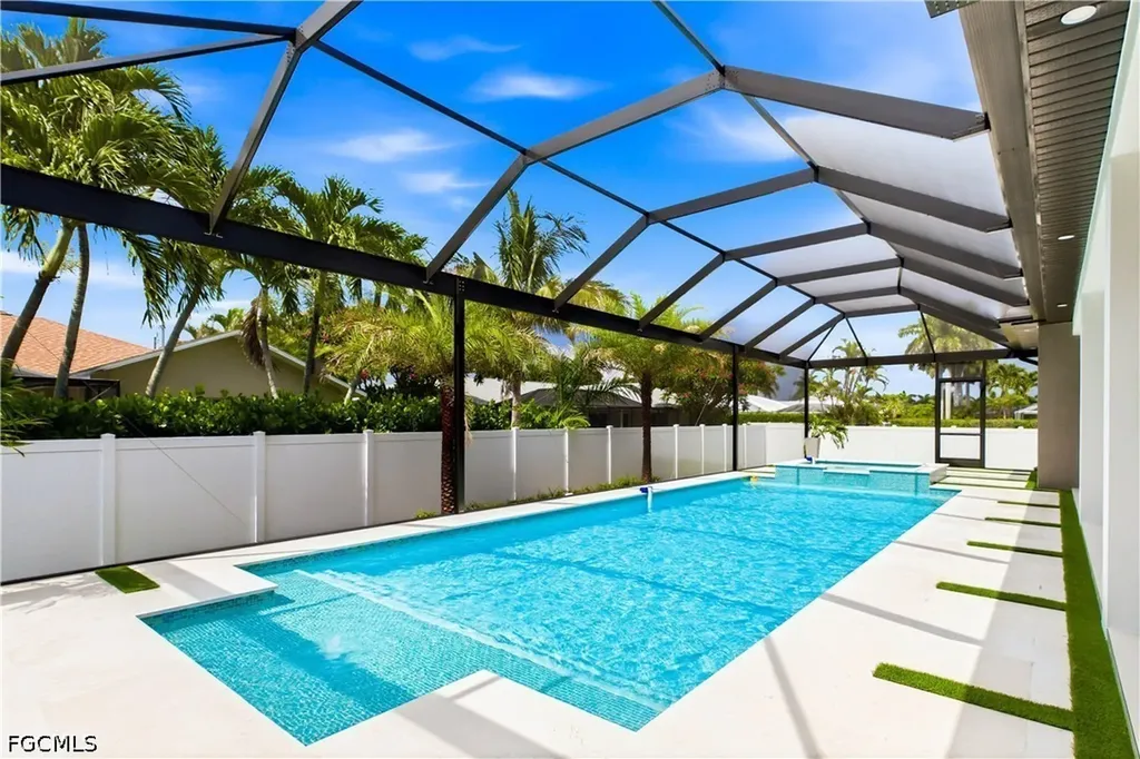 2315 SW 50th Lane Cape Coral FL 33914