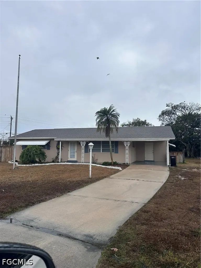 312 Grovewood Avenue S Lehigh Acres FL 33936