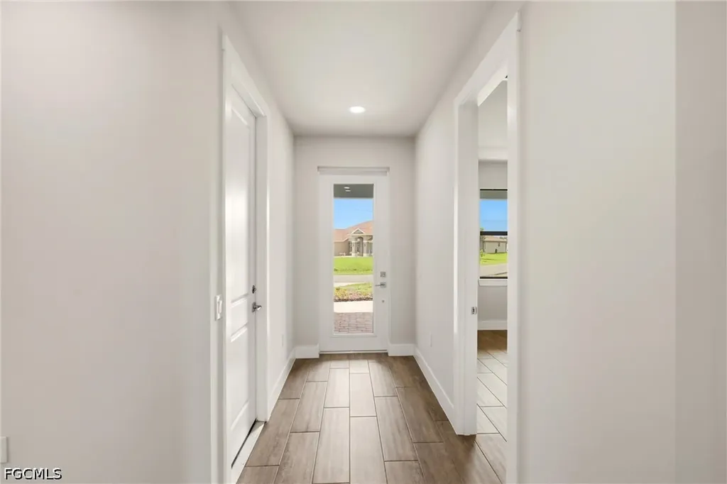 3518 NE 21st Place Cape Coral FL 33909