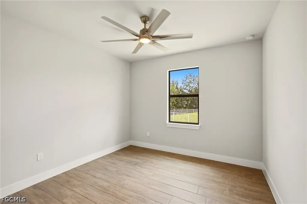 3518 NE 21st Place Cape Coral FL 33909