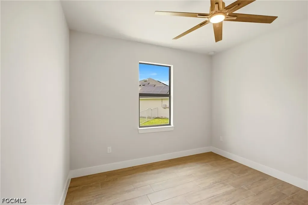3518 NE 21st Place Cape Coral FL 33909