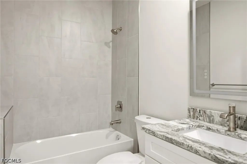 3518 NE 21st Place Cape Coral FL 33909