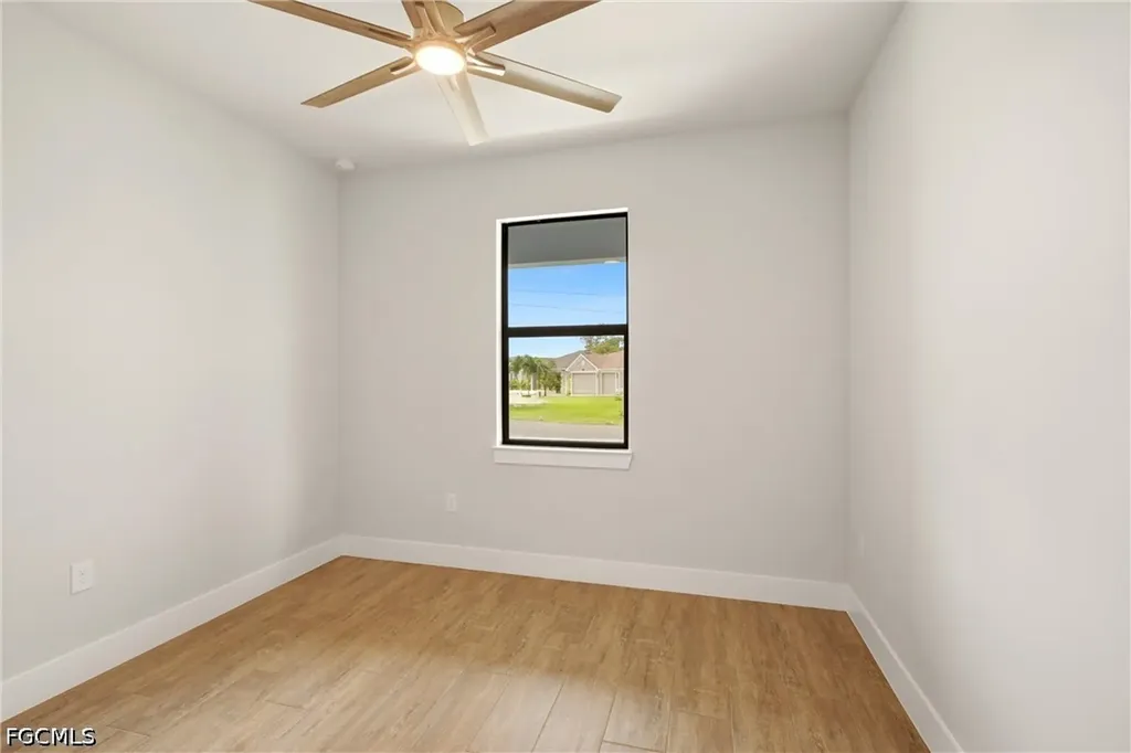 3518 NE 21st Place Cape Coral FL 33909