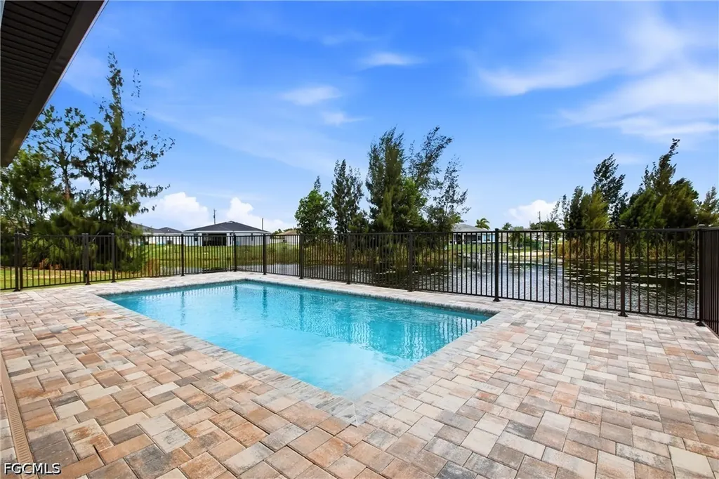 3518 NE 21st Place Cape Coral FL 33909