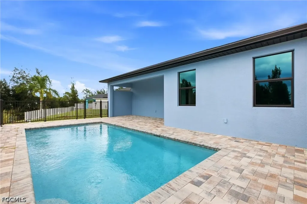 3518 NE 21st Place Cape Coral FL 33909