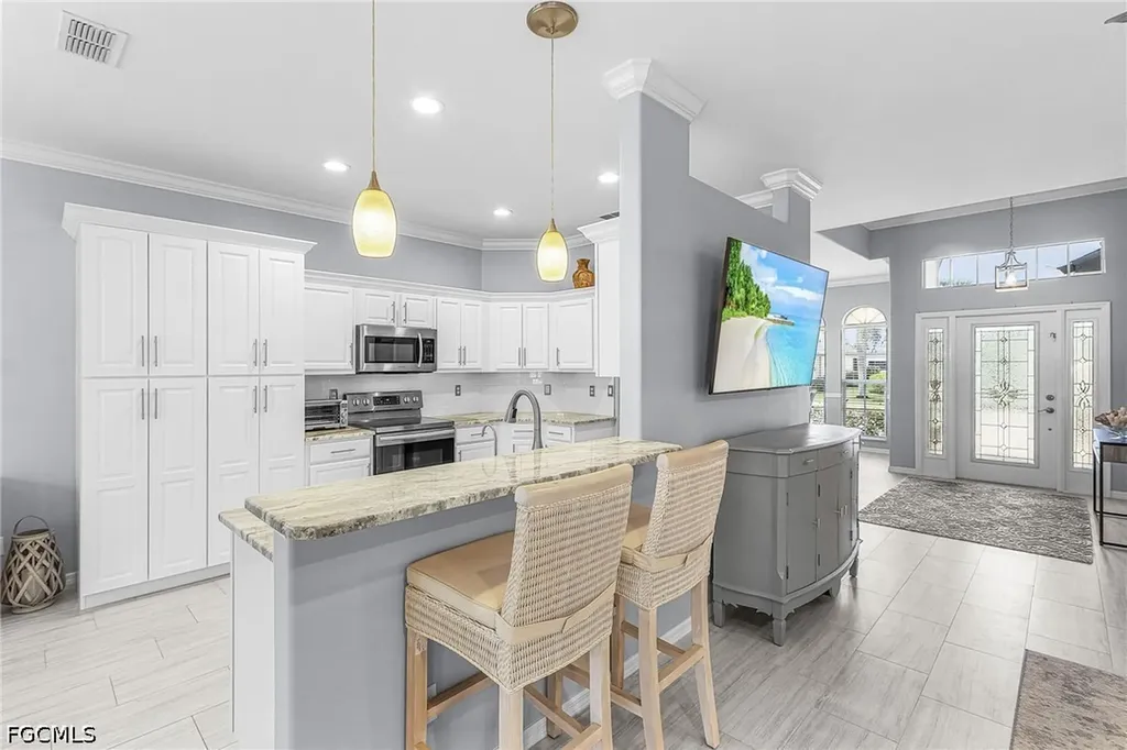9262 Palm Island Circle North Fort Myers FL 33903