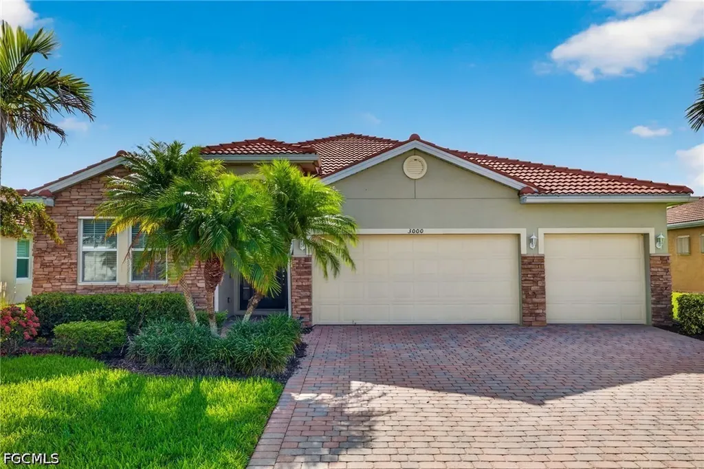 3000 Sunset Pointe Circle Cape Coral FL 33914