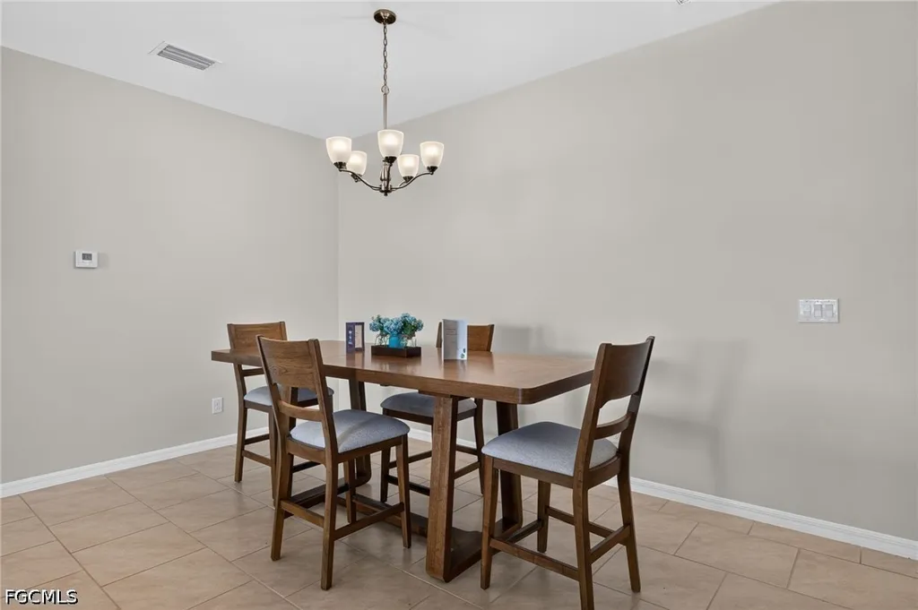 3000 Sunset Pointe Circle Cape Coral FL 33914