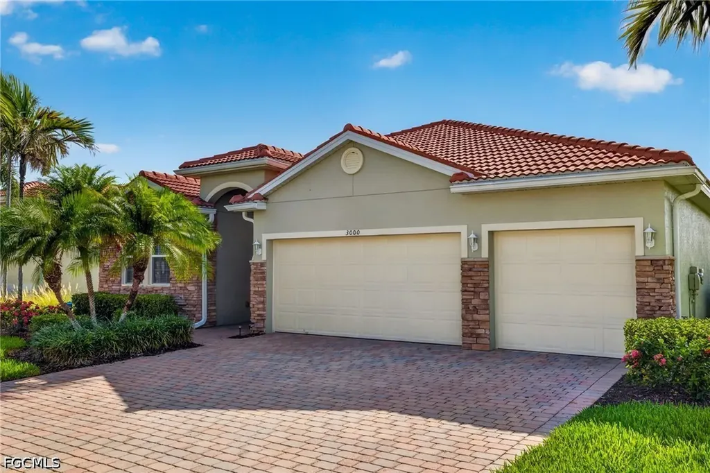 3000 Sunset Pointe Circle Cape Coral FL 33914