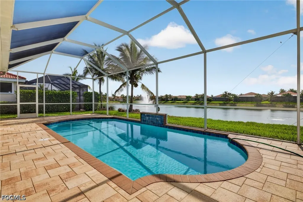 3000 Sunset Pointe Circle Cape Coral FL 33914