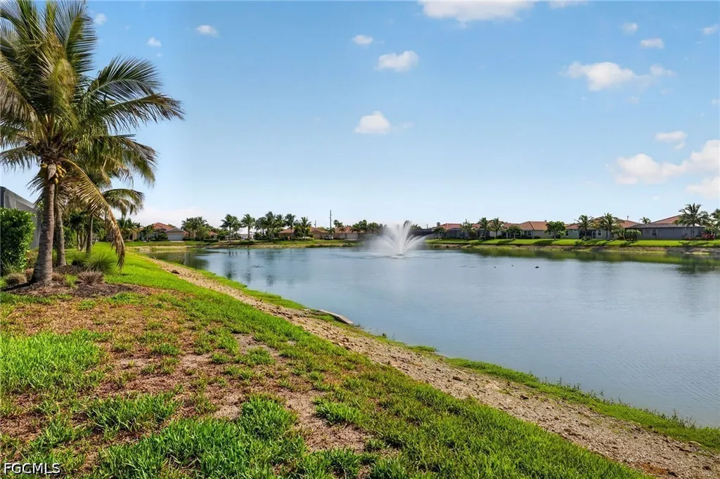 3000 Sunset Pointe Circle Cape Coral FL 33914