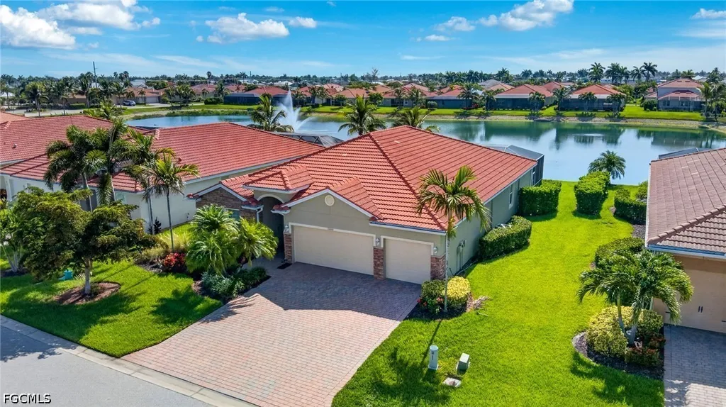 3000 Sunset Pointe Circle Cape Coral FL 33914