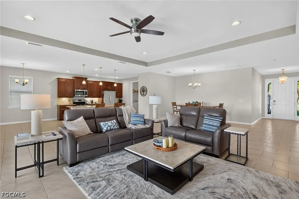 3000 Sunset Pointe Circle Cape Coral FL 33914