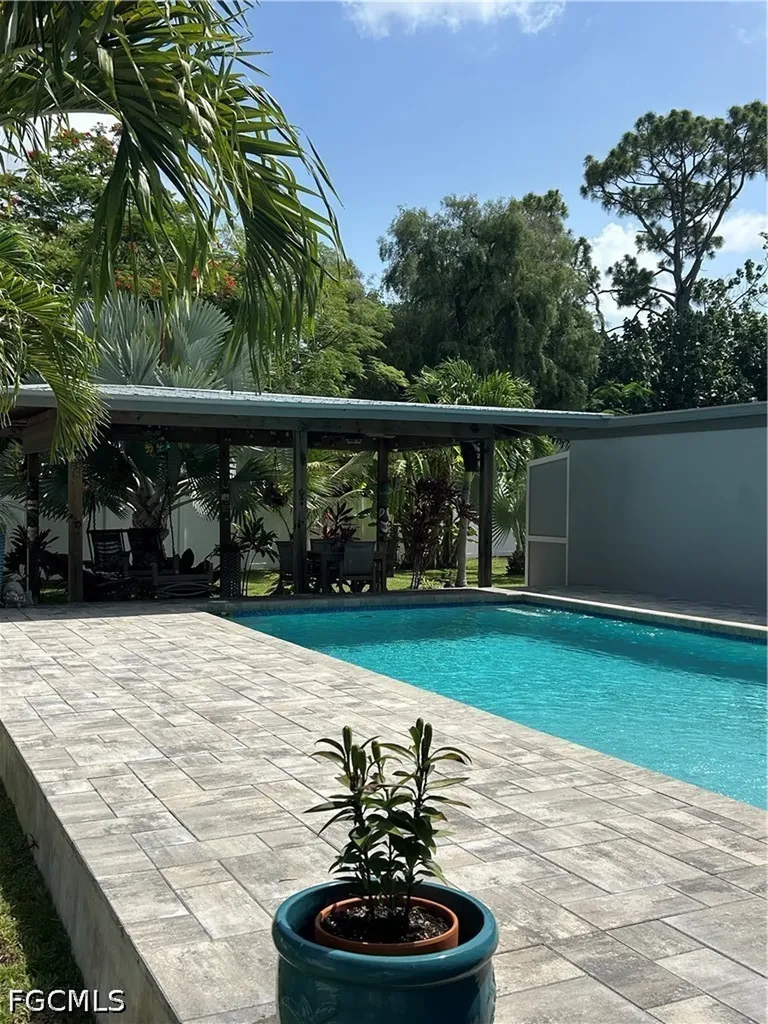 1343 Woodmere Lane Fort Myers FL 33919